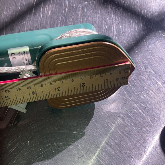 🧺🧳 Vintage Green Handheld Travel Suitcase Iron 🎒🧺 - Picture 6 of 7